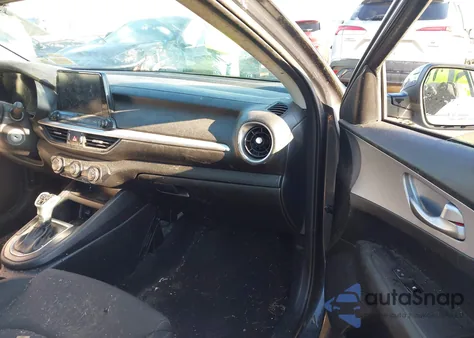 2023 Kia Forte Lxs from USA, damaged, VIN 3KPF24AD7PE582810